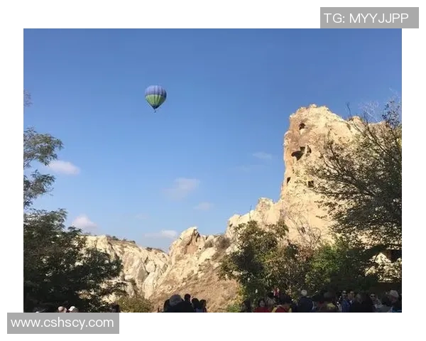 土耳其足球明星发型男孩的时尚魅力与青春风采探秘